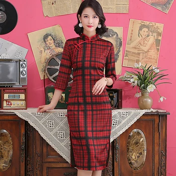 

Red Plaid Mandarin Collar Cheongsam For Young Lady Half Sleeve Long Evening Party Dress High Split Sexy Qipao Large Size 3XL 4XL
