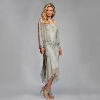 

2020 Silver Chiffon Mother of the Bride Groom Dresses with Jackets for Summer Wedding Party Gowns Tea Length Lace Godmother