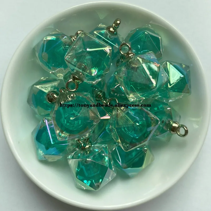 (1 Los = 10 Stück) Würfelform, glatte Perle in Perlen, Acryl, kleiner Anhänger, Größe 15 mm, 8 Farben für Schmuckherstellung, DIY – Detail 2