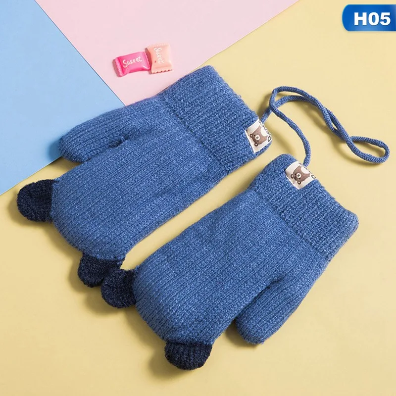 H05 1 пара милых детских перчаток с рисунками из мультфильмов, зимние бархатные плотные теплые перчатки для мальчиков и девочек, шерстяные вязаные детские варежки на палец - Цвет: H05