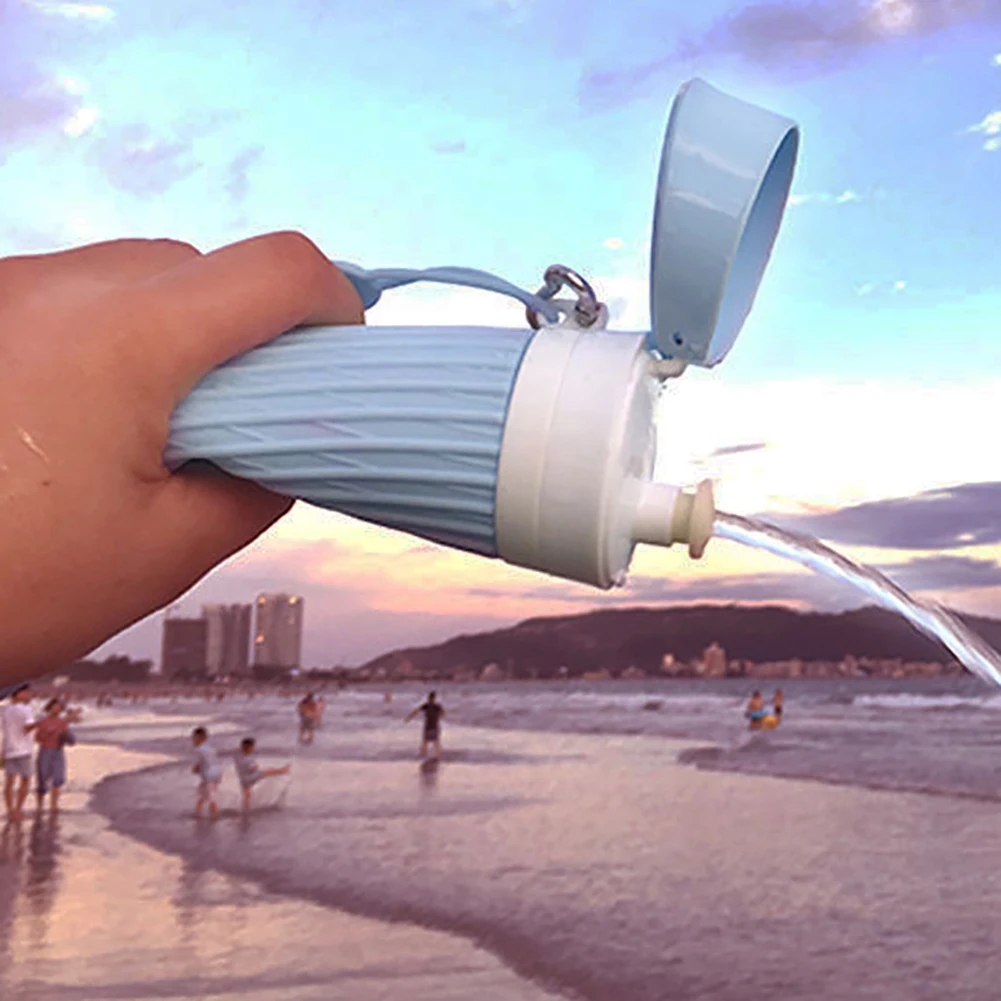 Foldable Water Cup in Use