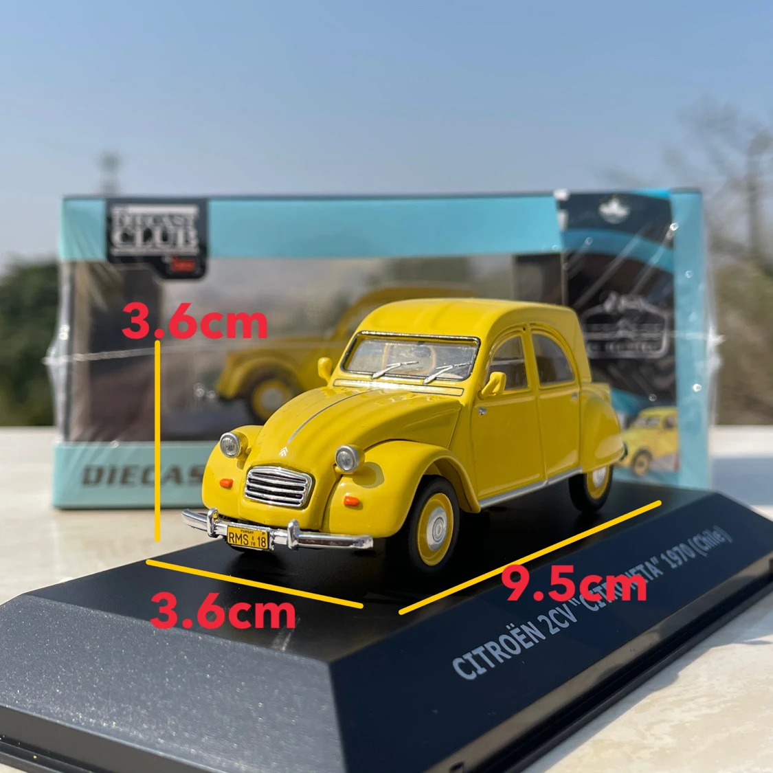 Voiture Miniature Echelle 1/43 En Cm