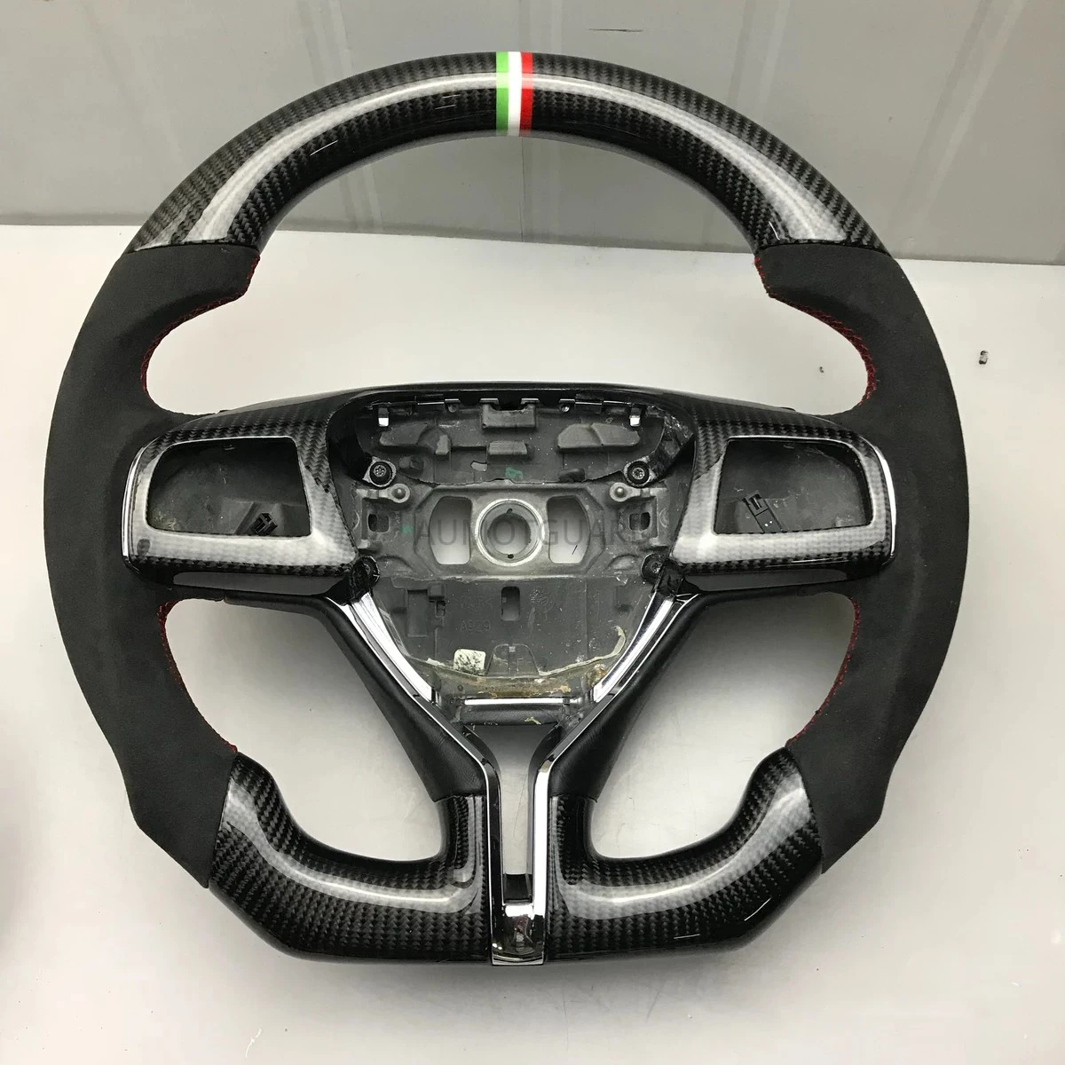 

New Refit Carbon fiber Leather steering wheel For Maserati Levante Quattroporte Ghibli 2013 2014 2015 2016 2017 2018 2019 2020