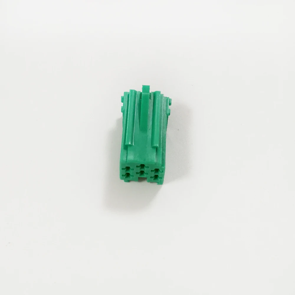 ISO CONNECTOR (1)