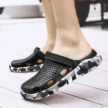 Очаровательные Популярные Красивые сандалии; мужские шлепанцы с отверстиями; парные сандалии; обувь для мужчин; Летние вьетнамки; дышащая пляжная обувь; Mar12