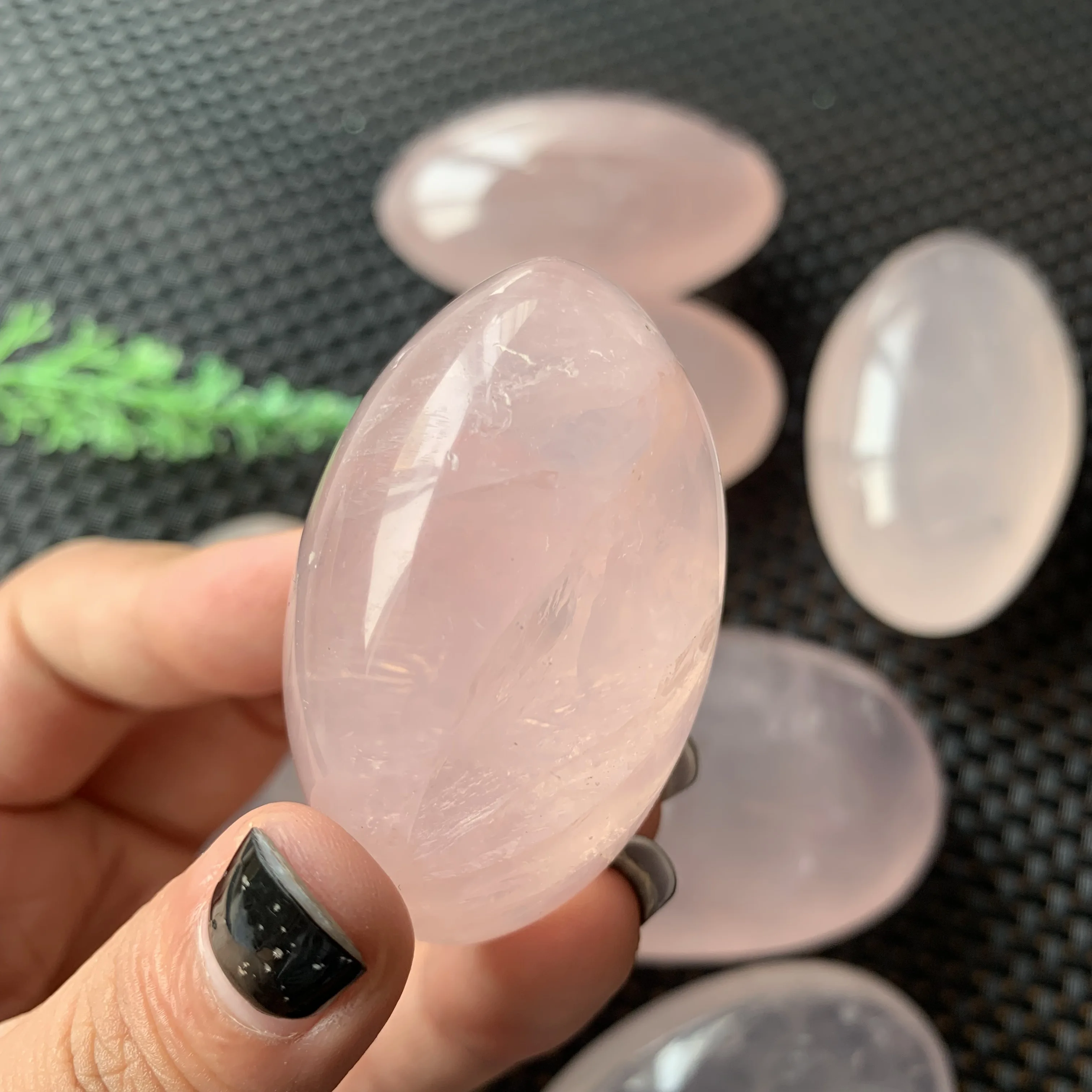 

3pcs High Quality Natural Rose Quartz Crystal Palm Stone Pink Crystal Tumbled