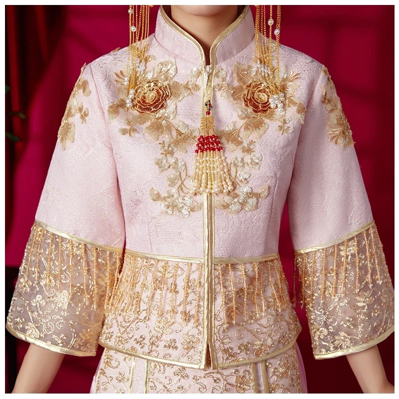 Chinese-New-Self-cultivation-Stand-up-Collar-Bride-Show-And-Dress-Dragon-And-Phoenix-Gown-Tassel.jpg_Q90.jpg_.webp (4)