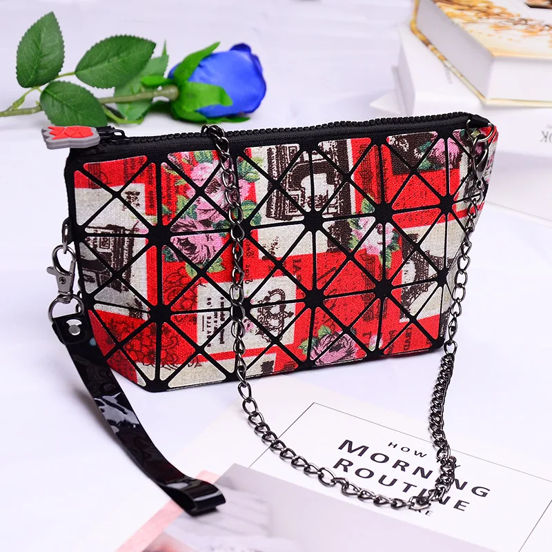 

2019 Japanese Korean New Style Geometry Folding Bag Mini Mini Women's Rhombus Shoulder Chain Bag