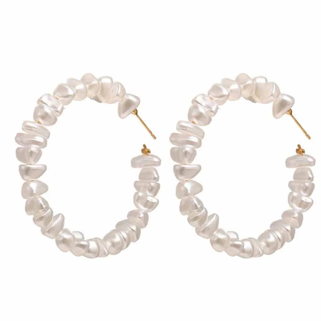 White Imitation Pearl Hoop Earring Geometric Irregular Beads Earring Exaggeration Big Circle Earring Women Fashion Charm Jewelry