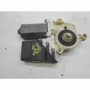 

1K0959704C WINDOW MOTOR REAR RIGHT VOLKSWAGEN GOLF V SALOON (1K1)