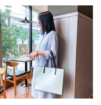 

Autumn 2020 New Large-Capacity Solid Color and Simple Stitching Women's Handbag