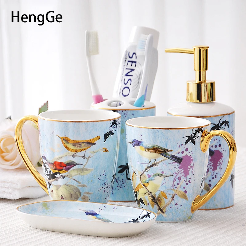 

Держатель для зубной пасты и зубной щетки