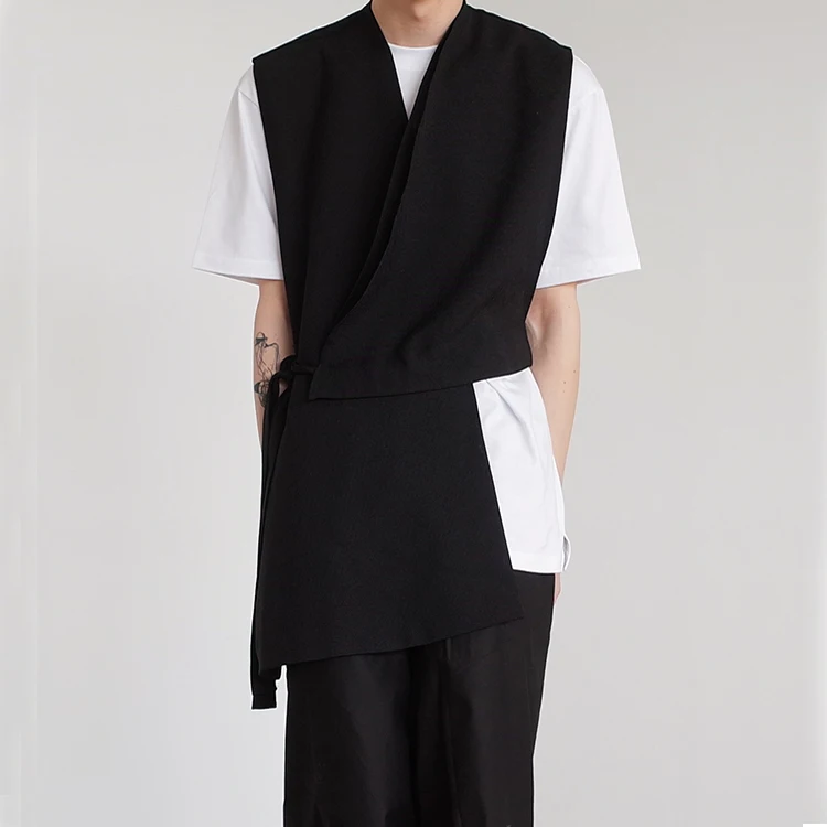 

Жилетка мужская летняя новая Корейская версия простой жилет неправильной конструкции сращивающийся жилет мужской трендовый Свободный жилет