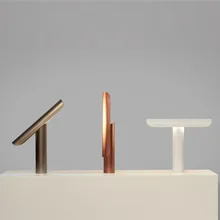 Современная простая индивидуальная художественная настольная лампа для гостиной, Северная Европа, прикроватная, для спальни, для учебы, дизайнерская модель комнаты, настольная лампа