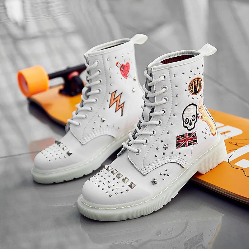 Autumn Winter Skull Rivet Women Ankle Boots White Genuine Leather Woman Boots Round Toe Lace Up Shoes Motorcycle Female Footwear