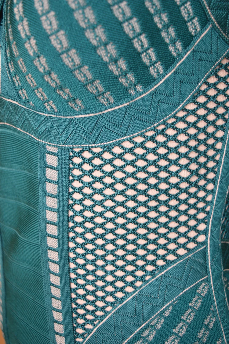 56d39a64