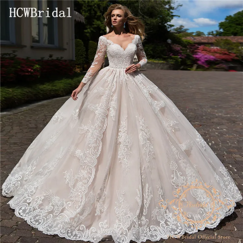 

Graceful Long Sleeves Princess Wedding Dresses 2019 Gorgeous Sweep Train See Through Back Bridal Dress Customize Robe De Mariee