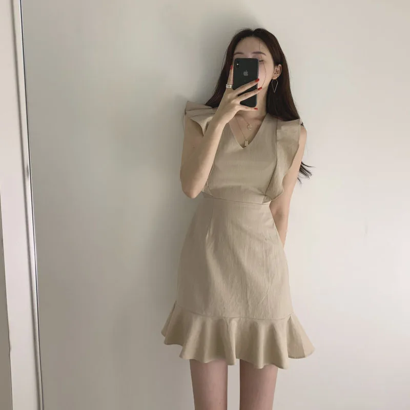 2020 Elegant Plus Size Mini Dresses Women Vintage Trumpet Sleeveless Ruffles Fresh V-Neck Slim Sweet Dress Women Chic Summer