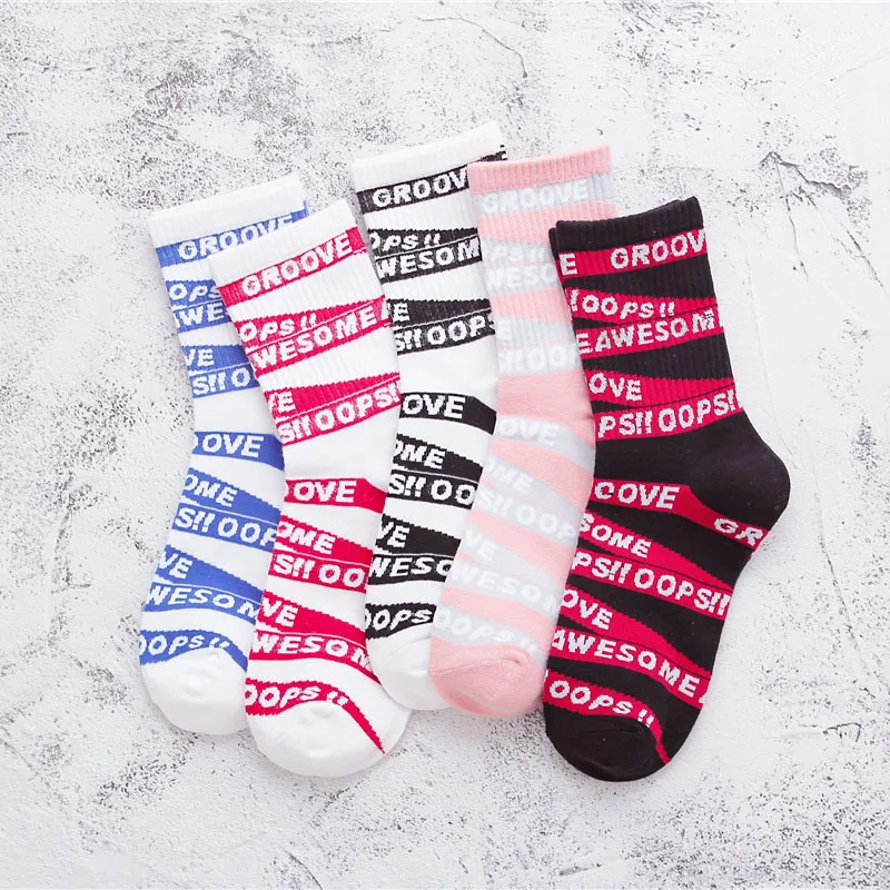 

Autumn New Trend Korean Interesting Expression Letters Striped Jacquard Middle Tube Skateboard Baseball Socks Women