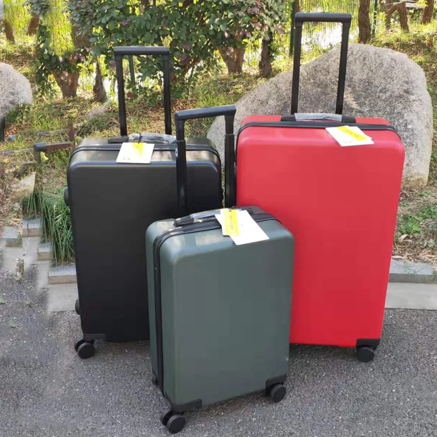 26 inch hard shell suitcase