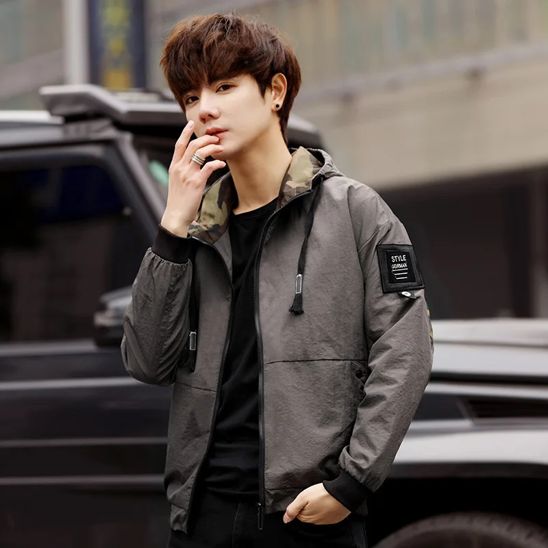 

Hooded Back Camouflage letter printing Jacket 2019 Men New Fashion Baseball Jacket Men's Fashion Trench Jacket Brand Clothing