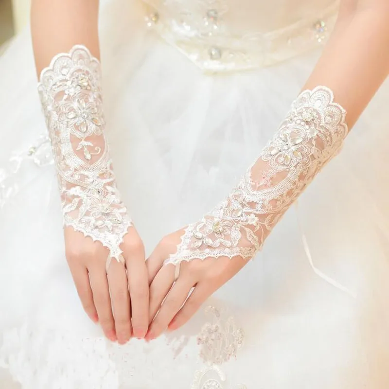 

In Stock Bridal Gloves Lace Appliques Beads Fingerless Wedding Gloves With Ribbon Wedding Accessories HOT Sale