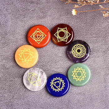 

A Set Of Fashion Natural Quartz Crystal Chakra Stone Therapy Healing Crystals Chakra Pendulum 7 Chakra Crystal Treatment Gifts