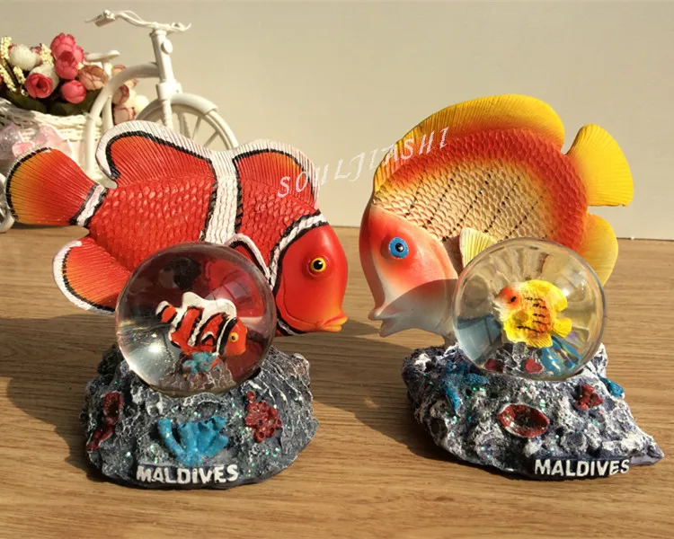 MALDIVES SOUVENIR MEDITERRANEAN HOME DECORATION CUTE FISH CRYSTAL BALL TROPICAL SHAPE RESIN ORNAMENTS | Дом и сад