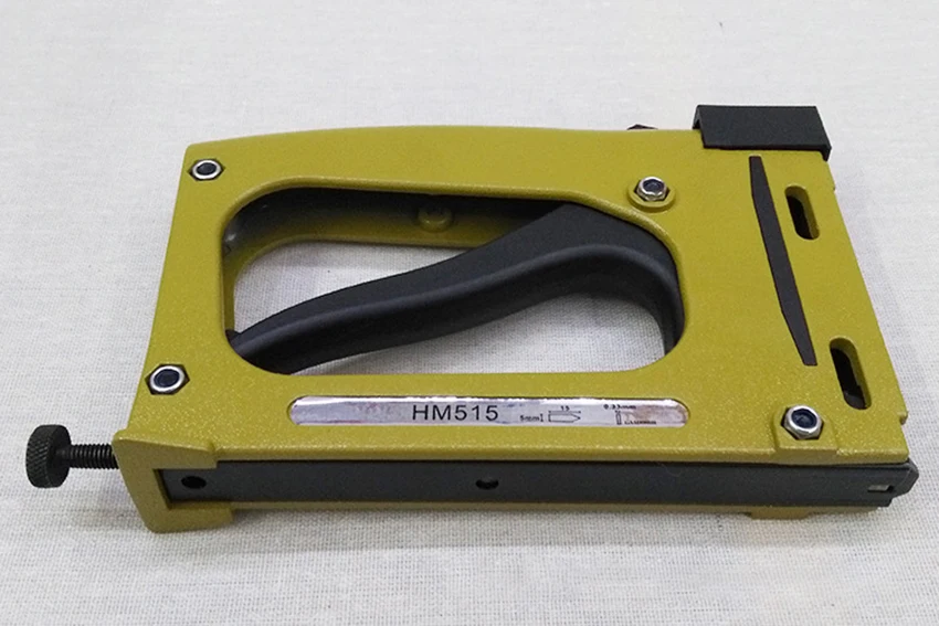 Tracker Arma Ferramentas de Ponto Cruz Placa