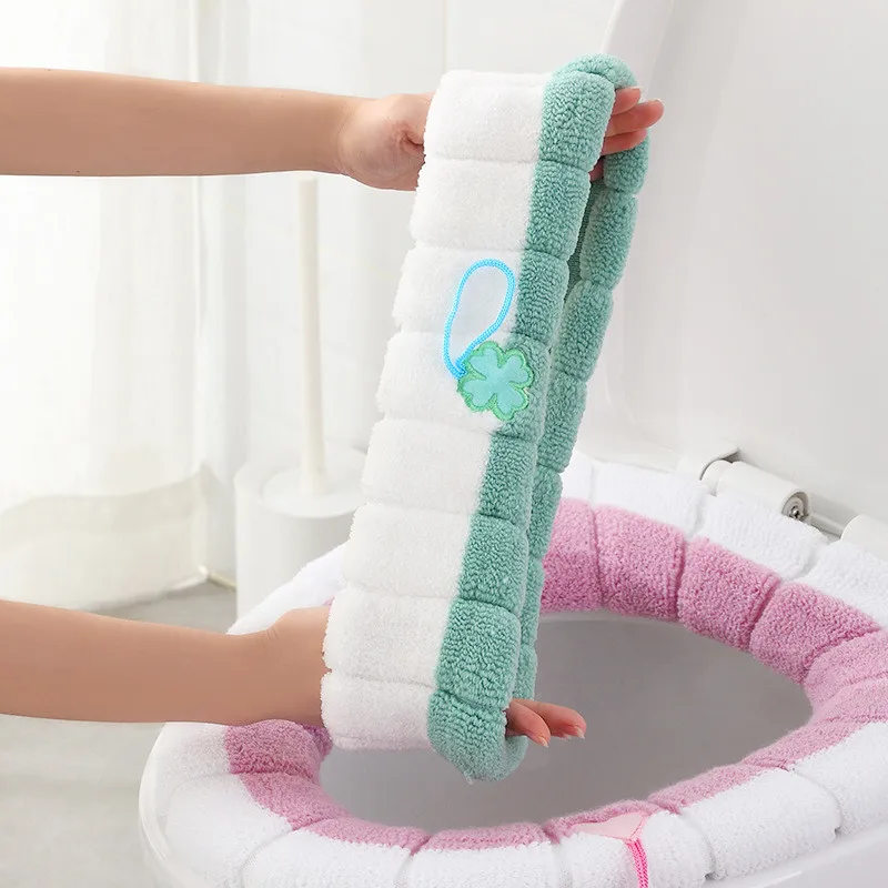 

Plush Toilet Seat Cushion Portable Handle Cute Peach Heart Pattern Enclosed Design Bathroom Tool Overcoat Toilet Seat Cover