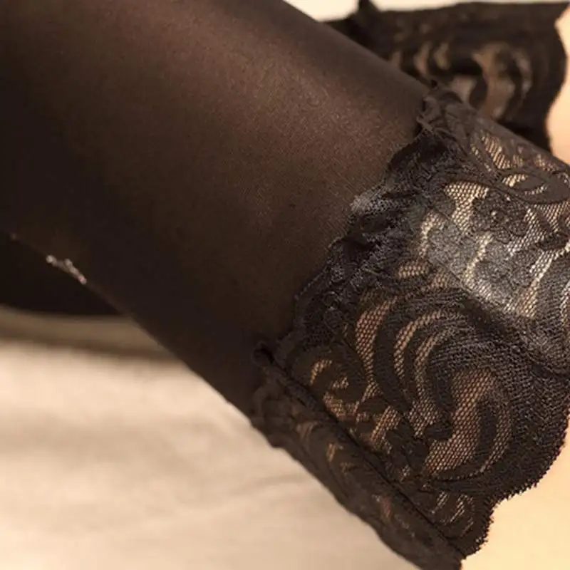 8877033906_1936513123