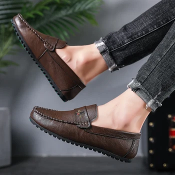 

Men Sneakers Soft Leather Casual Shoes Flat Fashion Brand Sneakers Men Loafers Moccasins Slip on Shoes for Men Italy Loafers