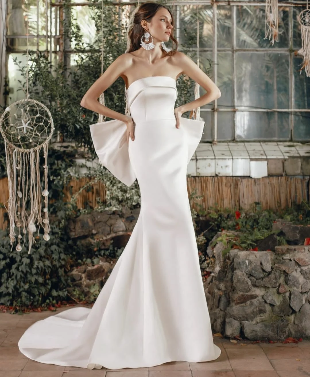 

Elegant Long Mermaid Strapless Wedding Dresses with Bow Ivory Sleevelss Corset Back Satin Robes De Mariée Bridal Gown For Women