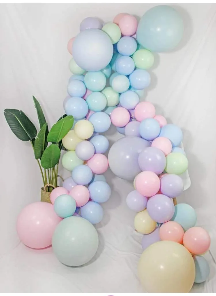 10939053865_1867978528