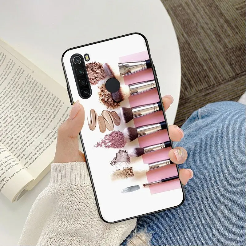 Girl love makeup brush