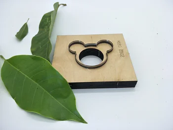 

Japan Steel Blade Wooden Die Mouse Leather Craft Punch Hand Tool Cut Knife Mould Sewing Accessories 80mm