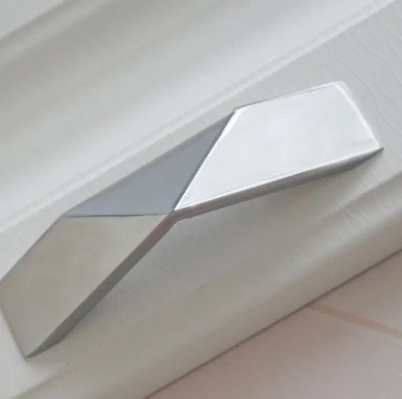 B 64mm 1.26" 2.5" 5" 7.55" Furniture Handles Zinc Alloy Door Pull Handles Bright Chrome Dresser Drawer knobs Wardrobe Handles Hardware - Цвет: B 64mm