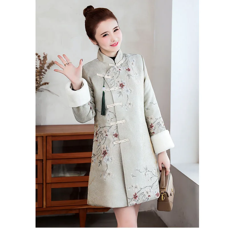 Winter Chinese Style Embroidered Thicken Warm Women's Tang suit Detachable fur collar Pearl Retro Breasted Women Long Coat