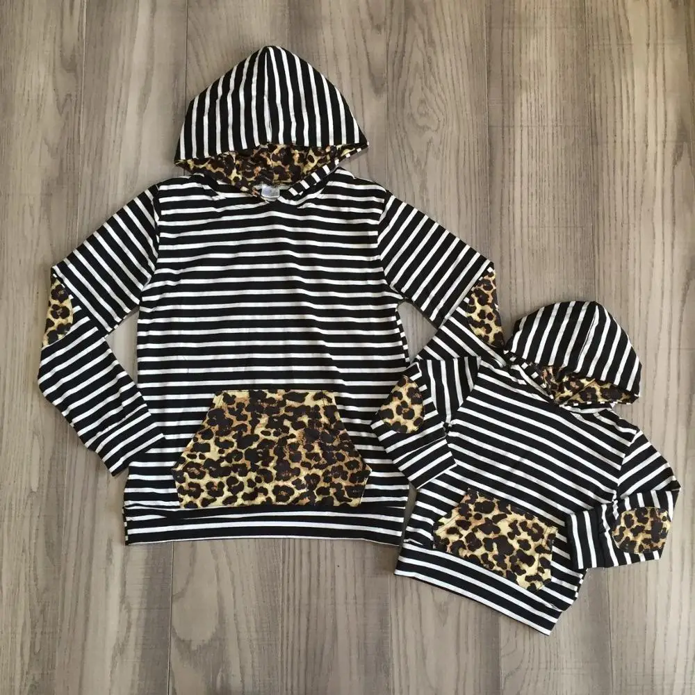 Одежда Мама и я черно белая полосатая толстовка с капюшоном для маленьких