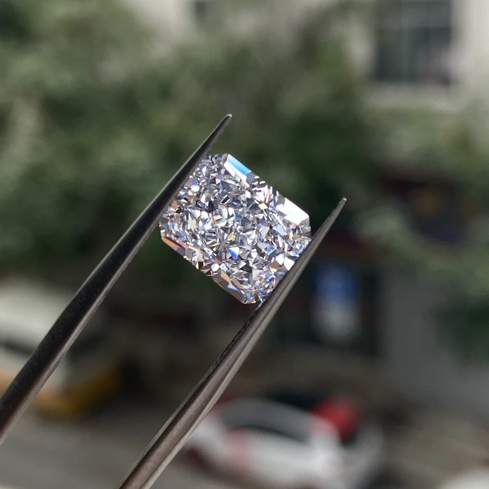 Meisidian 6A White CZ 8X10 4 CTS Radiant Ice Crushed Cut Cubic Zirconia Diamond Price Per Carat
