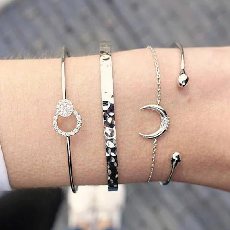 

Simple Female Moon Studded Bracelet Bracelet Geometric Metal Chain Bracelet Retro Bracelet Jewelry Accessories