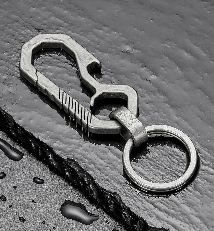 

Creative Titanium Car Keychain Personality Multi-function Key Ring