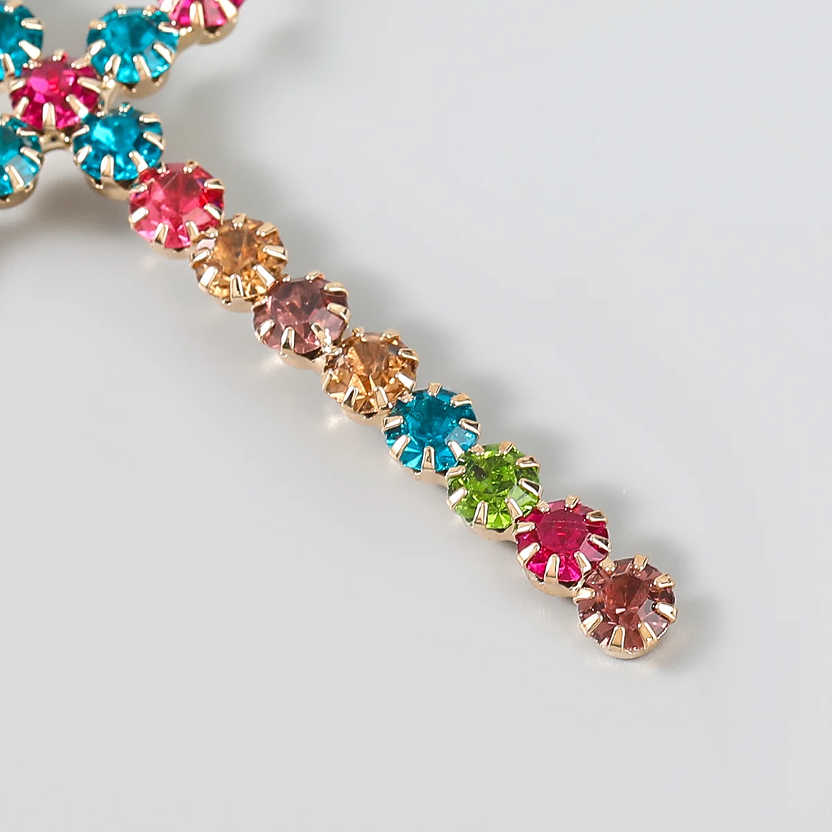 2021 Simple Metal Rhinestone Cross Earrings Family Party Popular Dangle Earrings Women's Retro Statement Earrings