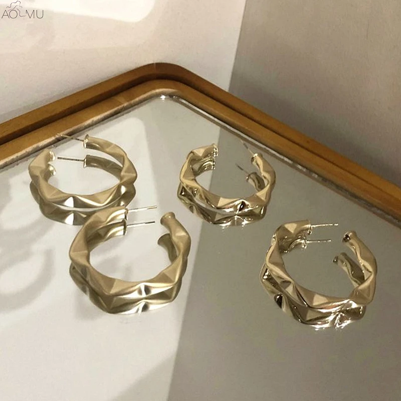 

AOMU S925 Sterling Silver Pin Irregular Bump Metal Gold C Shape Circle Round Stud Earrings For Women Pendant Wedding Jewelry