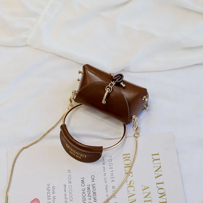 Brown shoulder bag Женская сумка через плечо с металлическими кругами, сумка-тоут на цепочке, сумка через плечо, мини кожаная женская сумка, роскошная сумка для девушки, кошелек - Цвет: Brown shoulder bag