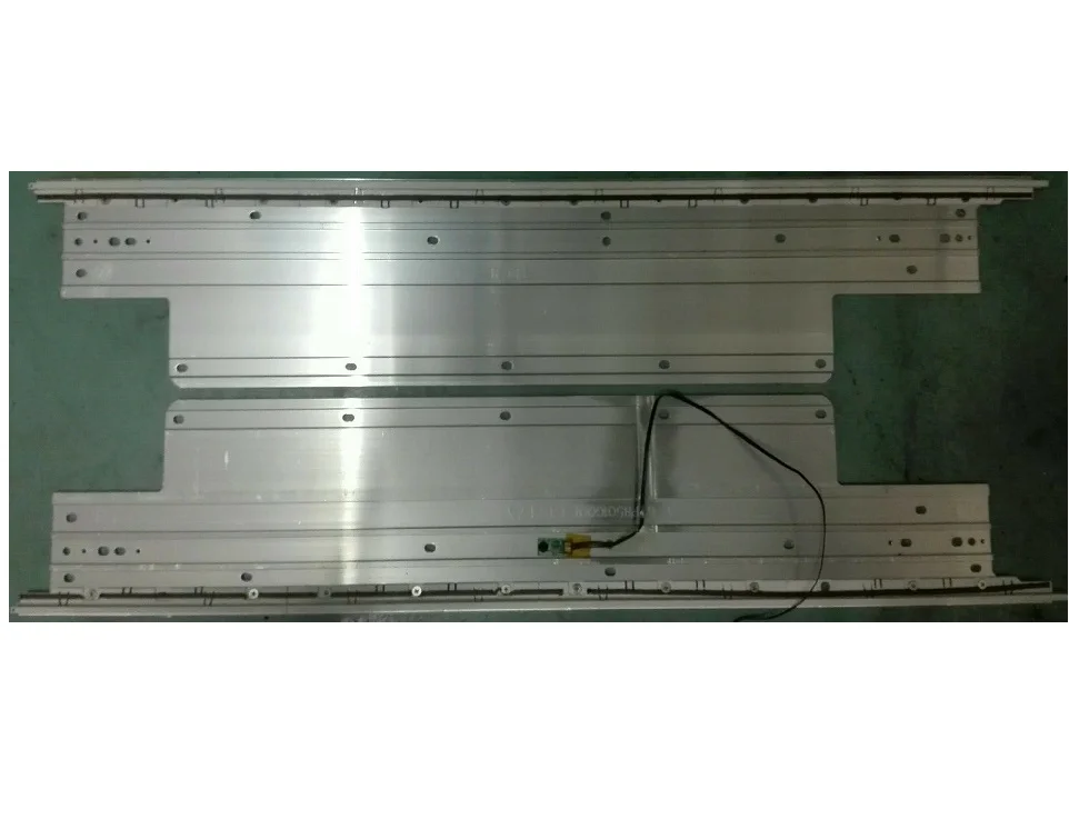 Bande LED Sony XBR-52HX909 - RUNTK4503TPZZ - Gauche - Issue D'écran Neuf