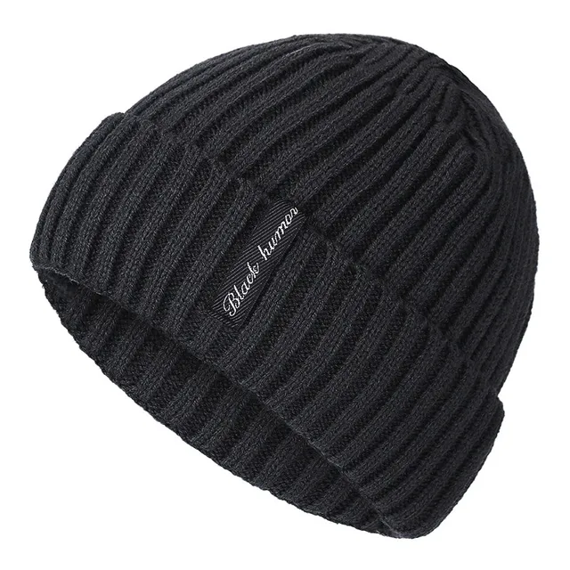 black skully hat
