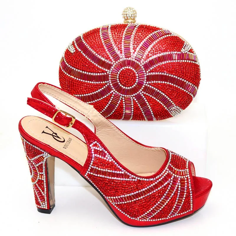 CR177 红色RMB210 38-42 12CM