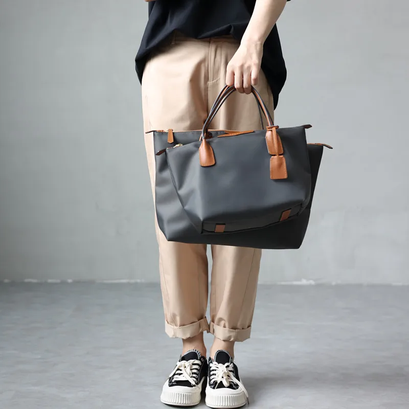 Sac Fourre-tout Femme En Cuir PU Avec Chaîne - 38x9x42 Cm - Sac Bandoulière Léger Pour Shopping, Travail, Voyage