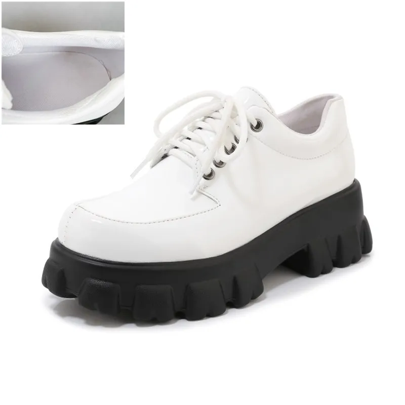 PXELENA; Новинка года; сезон весна-зима; женская обувь на массивной платформе; Туфли-оксфорды в стиле панк и готика; цвет черный, белый; лакированная кожа; большой размер 45 - Цвет: W Patent  Spring